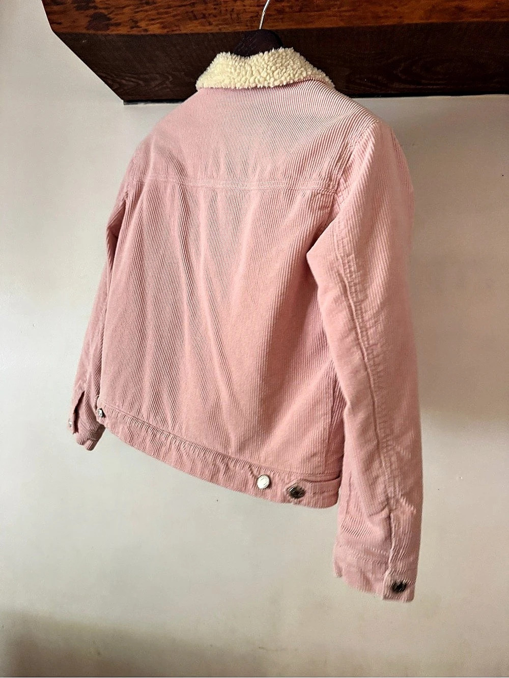 Bluenotes Classic Fit Pink Corduroy Sherpa Jacket Size Medium Like New - Picture 2 of 5